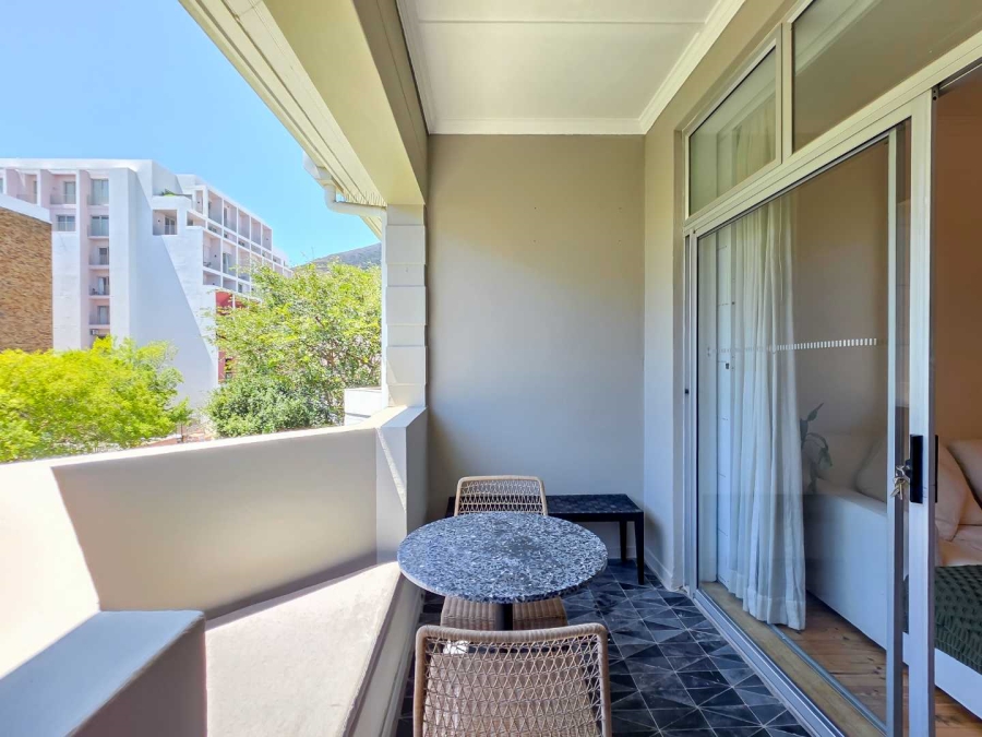 1 Bedroom Property for Sale in Sea Point Western Cape